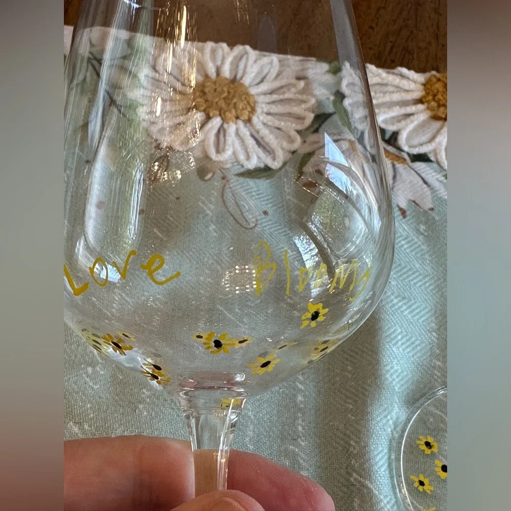 Hand painted Wine Glasses NWT “Love Blooms “ set of two with yellow daisys